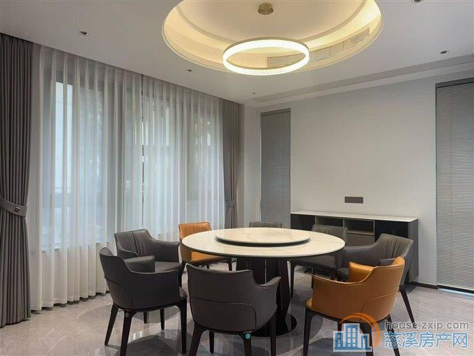 阳光城翡丽湾合院別墅