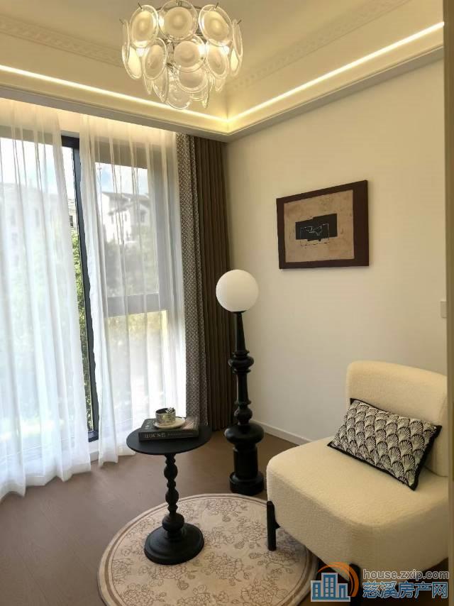 蔚蓝云图85平位置佳3室豪装119.8万