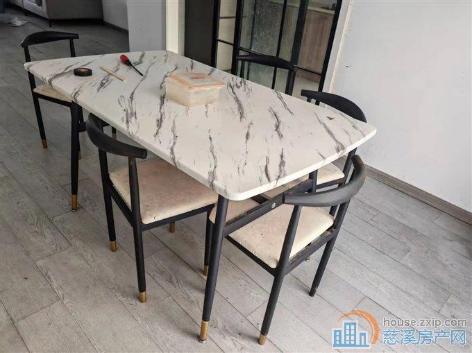 珑玥府3室2厅2卫