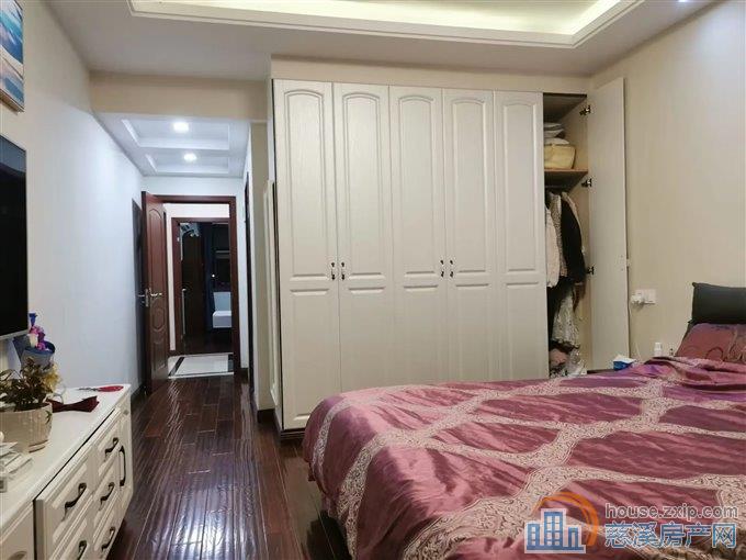 恒元新境136平175万送车位精装修