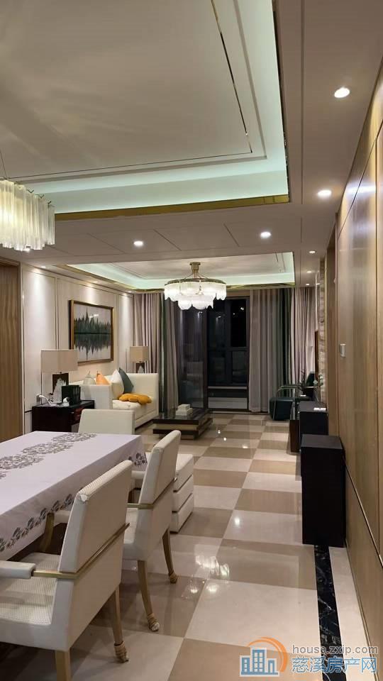 保利俯院江南电梯洋房127平豪装229万