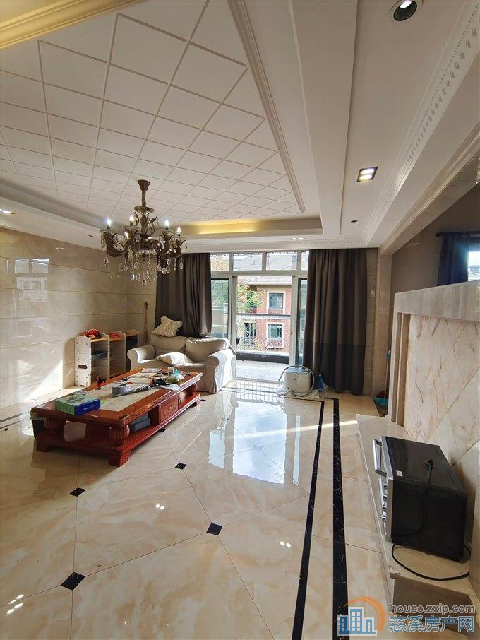 梵石花园 精装 实用面积265平方车位