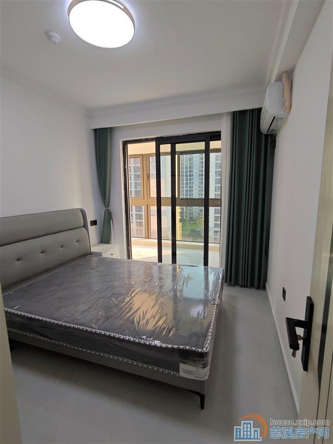 紫阙台3室精装修带车位直接房源钥匙在