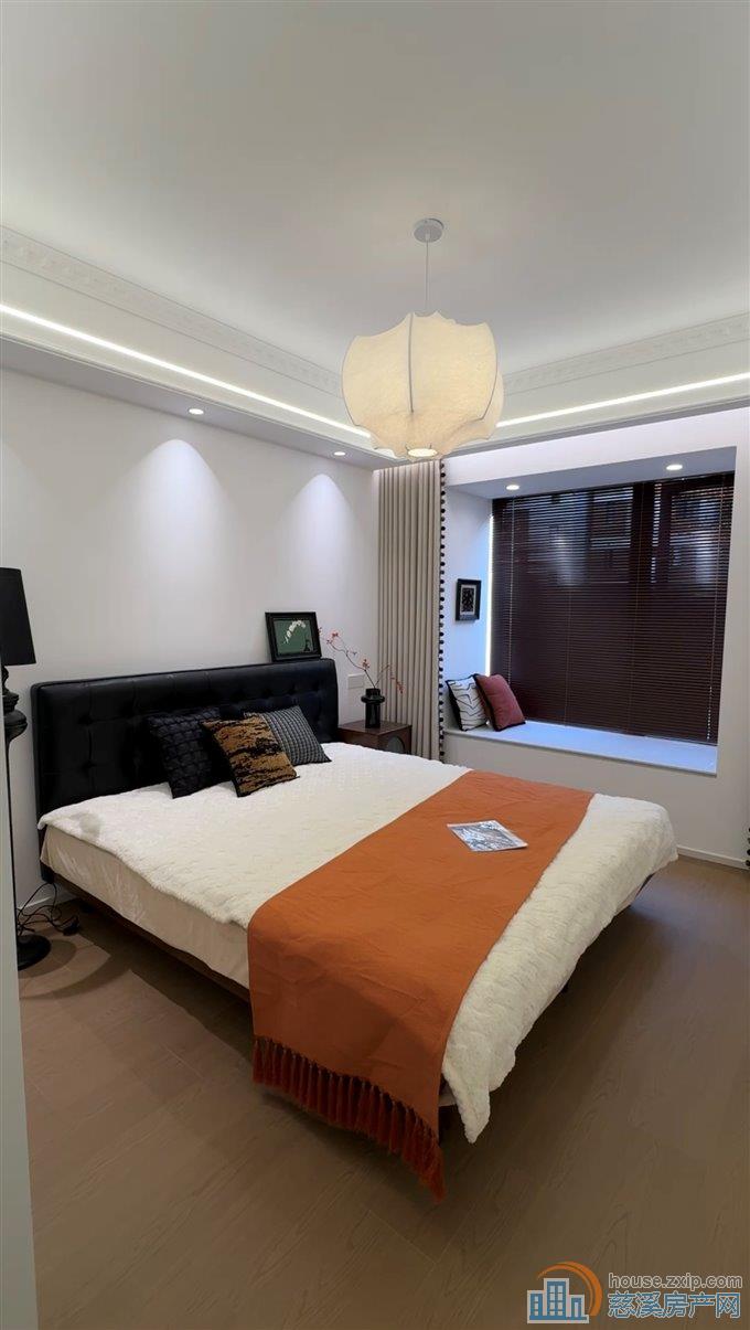 蔚蓝云图电梯洋房3室全新豪华装修直接钥匙