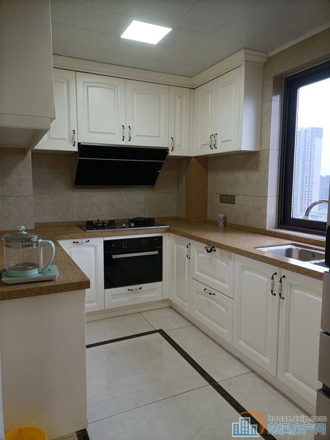 金仕华庭 精装124平方199万无在读