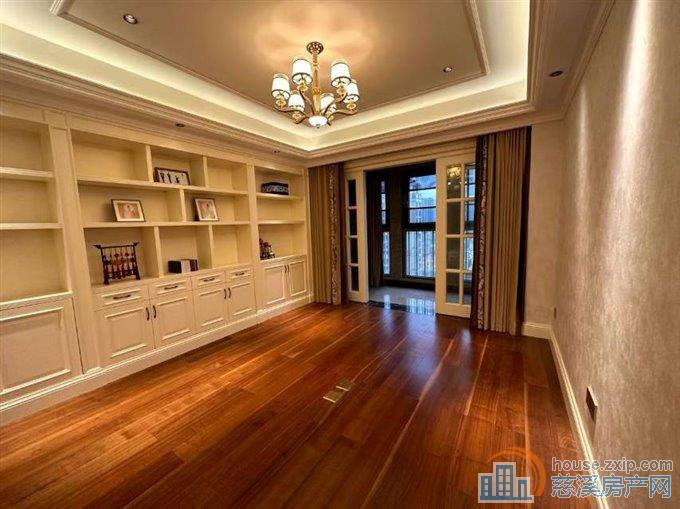 太子湾262平边套好楼层婚房带车位