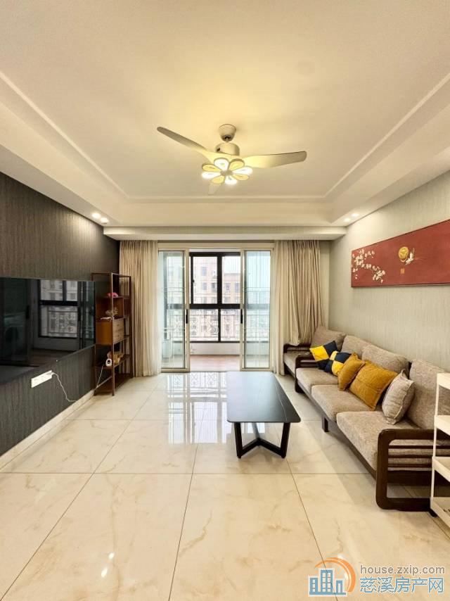 阳光城 100平 150万送车位