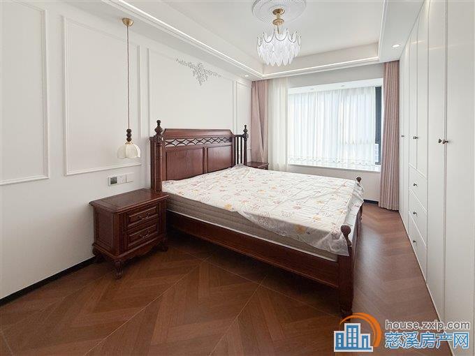 天安浔筑法式装修未入住过业主急售