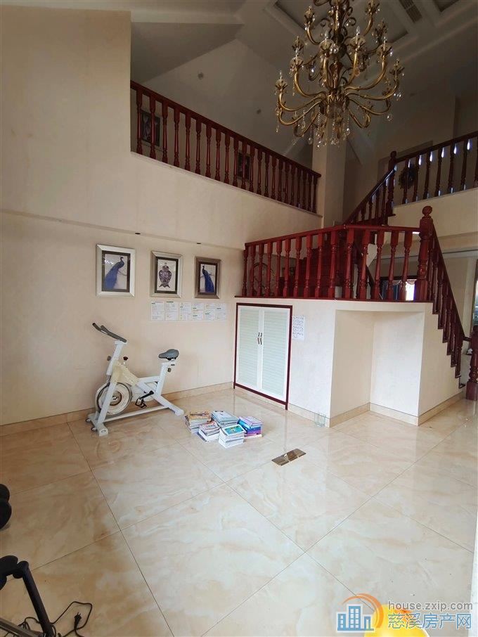 梵石花园 精装 实用面积265平方车位