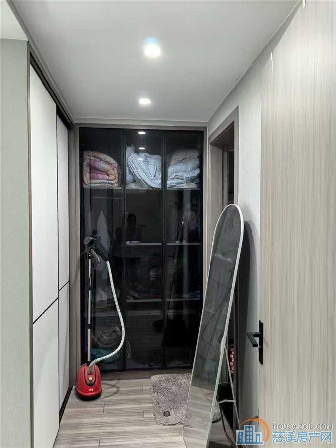  檀悦府 100平方 159万精装