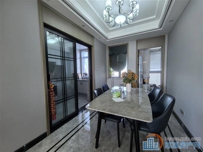 元亨雅园143平满五唯一精装