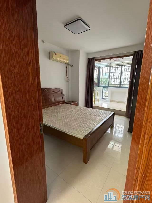 天和家园西区三楼二室一厅一厨一卫精装