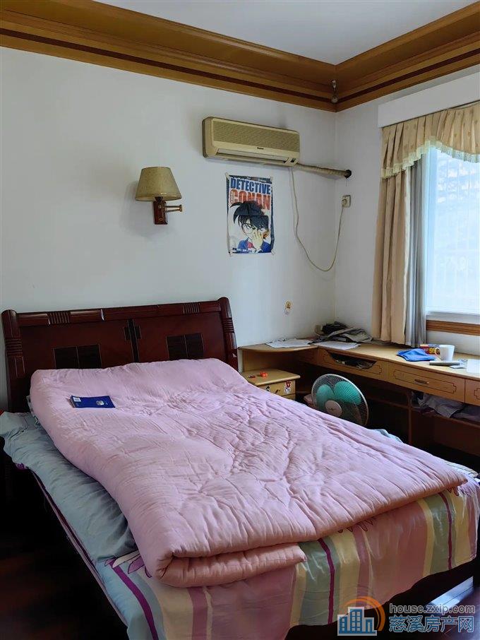 金东北苑136平150万送车库楼层好