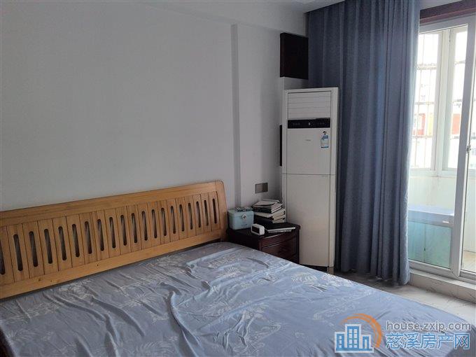 名都公寓 精装137平方+阁楼 露台车库