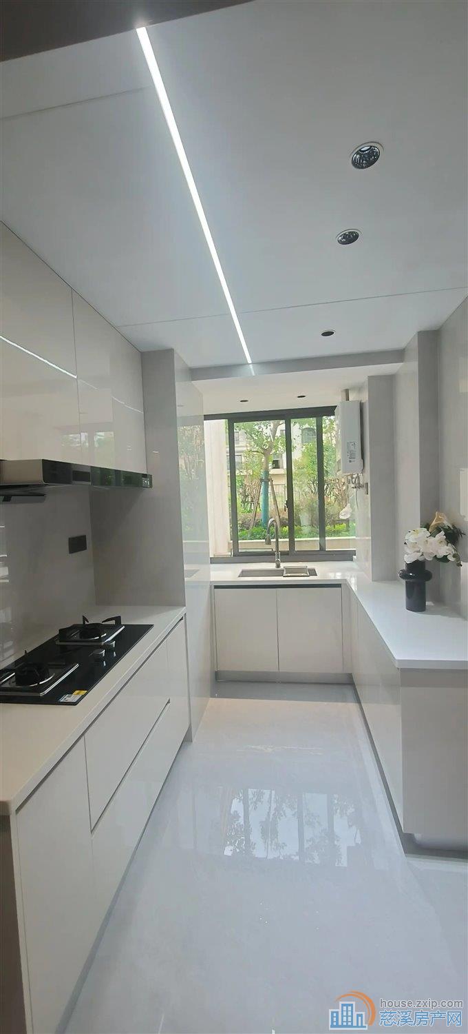 蔚蓝云图 精装修 70平 88.6万