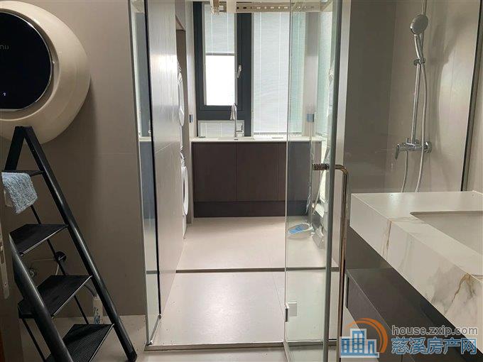 云顶194平方，全新豪华装修618万