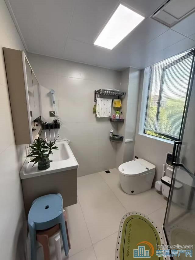 城市桃源洋房多层90平边套精装109万