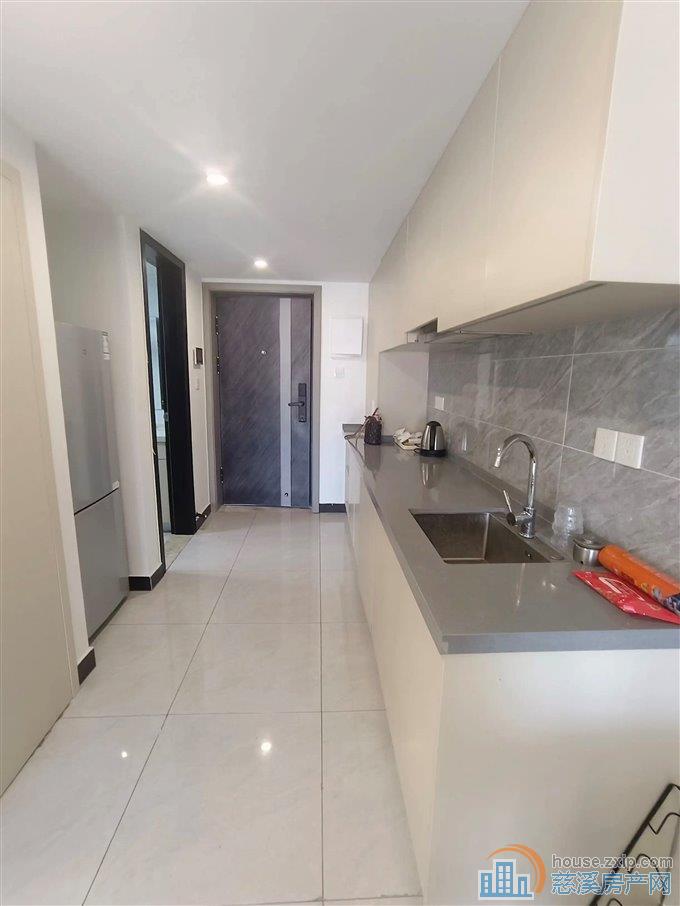 广宇大厦   精装  拎包入住