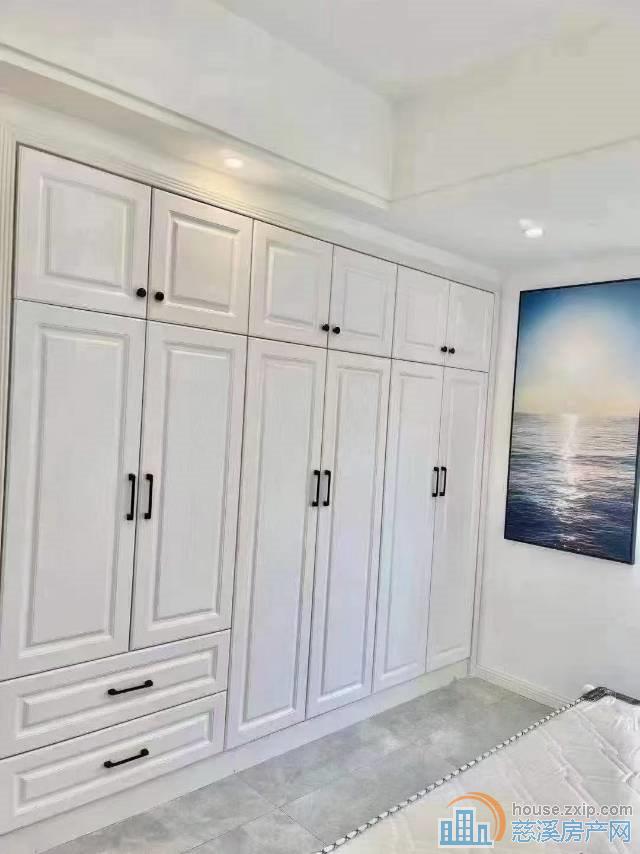 富丽湾47平一室一厅一卫精装1800元