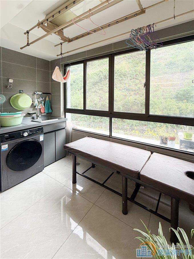 保利银杏小镇88平115万精装修