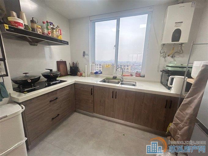 中梁泊景庭洋房131.08平129万简装