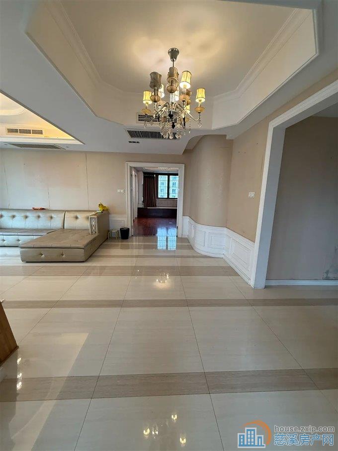 和润公寓  精装修