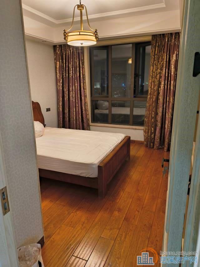 阳光城一期小高层楼层佳湖景房143平精装