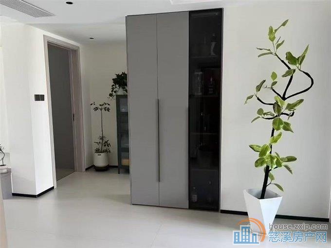 梅林苑150平楼层位置好精装146万