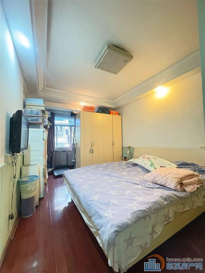 金山书包房,精装两室,南北通透可拎包入住