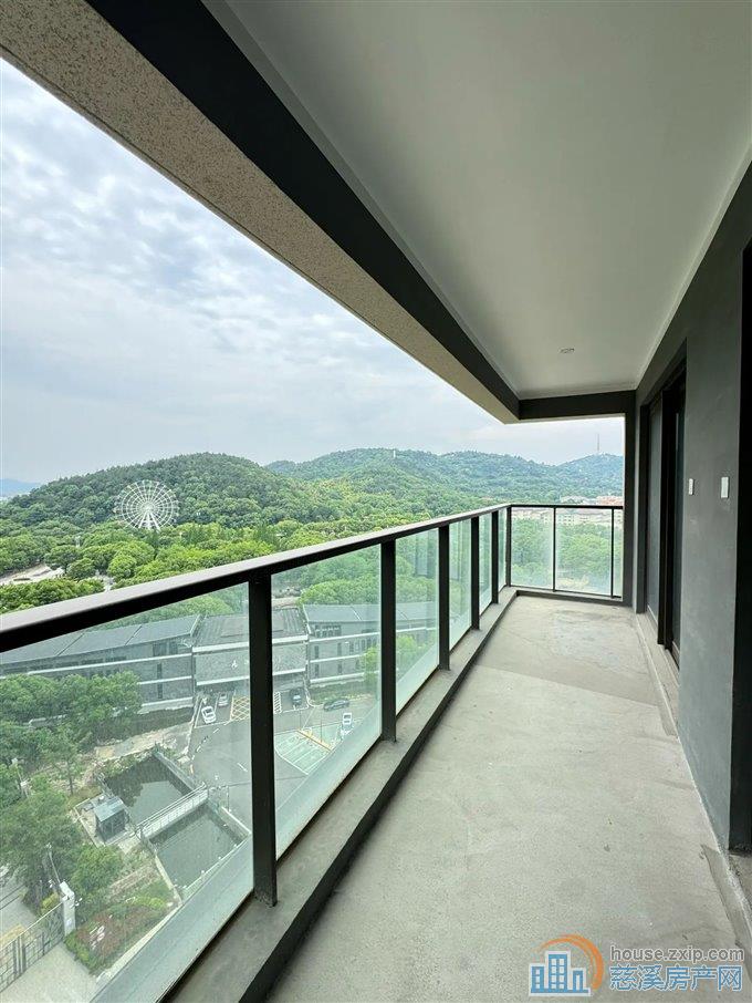 捡漏 江滨之城黄金楼层,视野开阔风景阳台