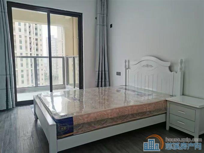 吾悦华府c区127平 3室2厅2卫