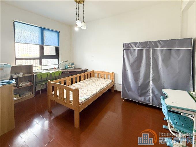 橡树湾 128平 205万