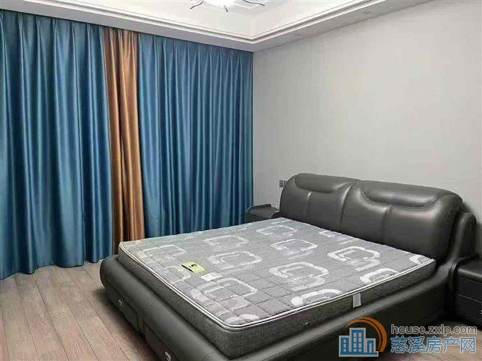 阳光城二期143平方朝南四间