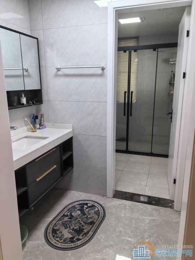 潮塘161平方车位精装175万