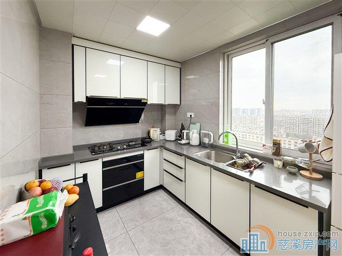 金仕华庭101平155万保养好文锦书包