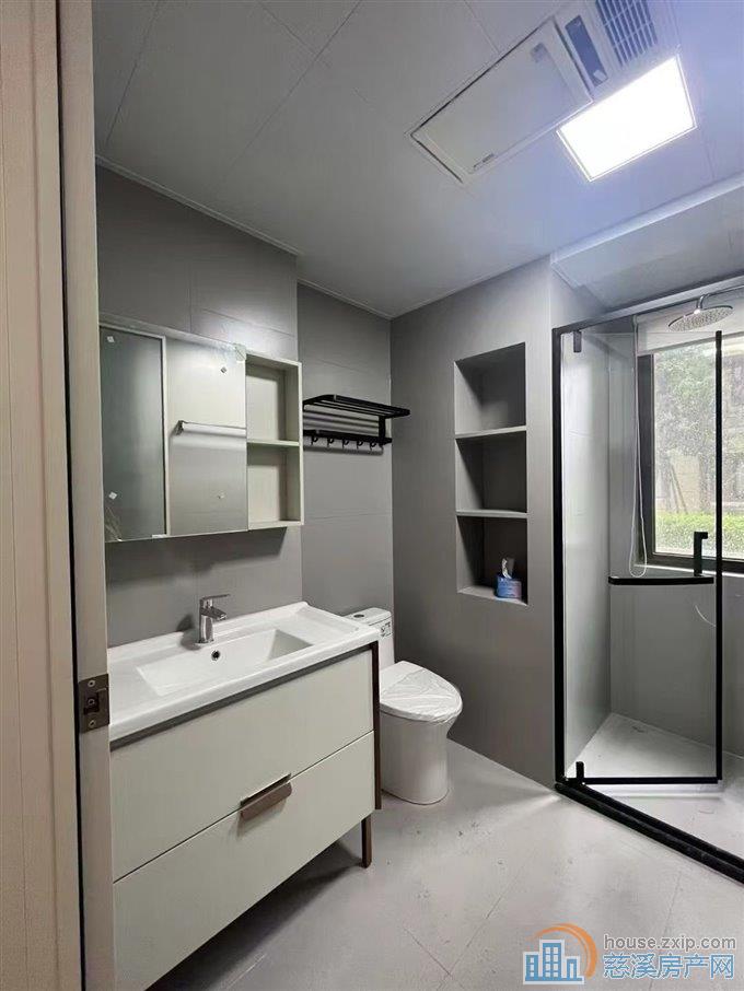 华鸿大发·誉林府洋房112平 三房两卫