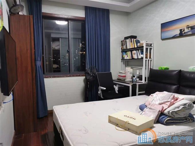 恒元新境136平175万送车位精装修