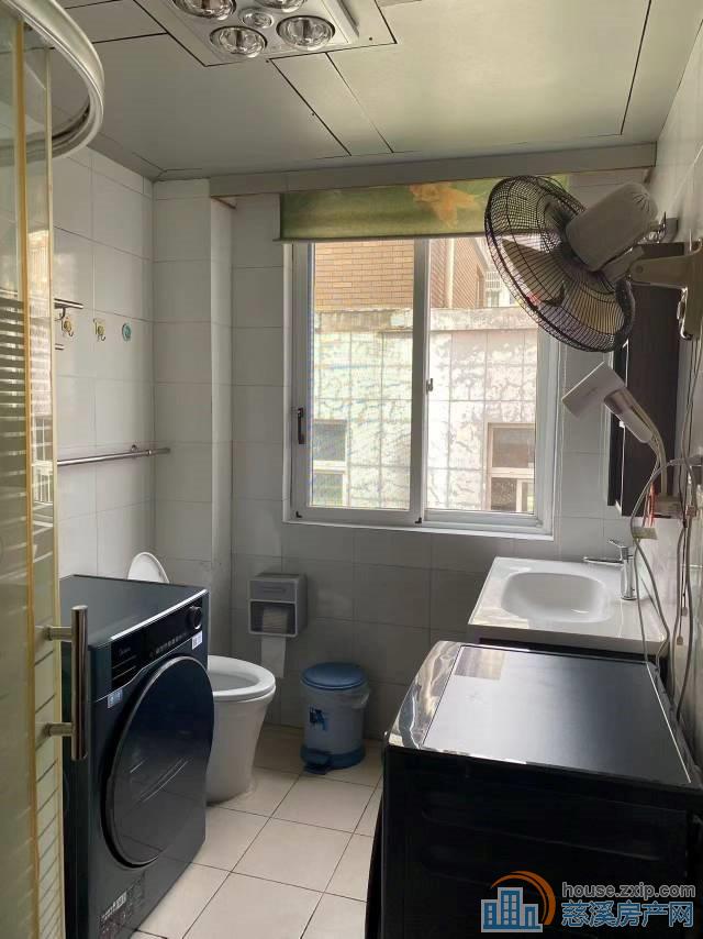 捡漏景和东区89平边套二楼精装架空层