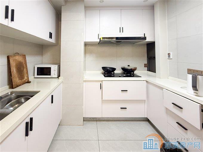 保利银杏小镇88平115万精装修