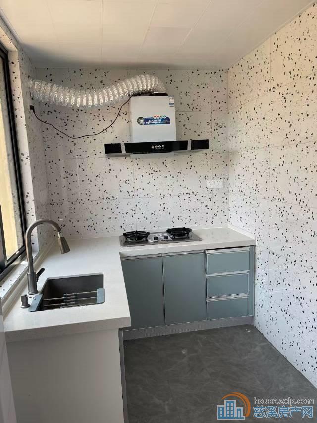 浒山街道青少年宫路2楼87平精装120万