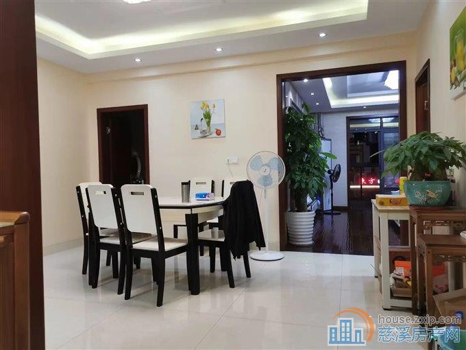 恒元新境136平175万送车位精装修