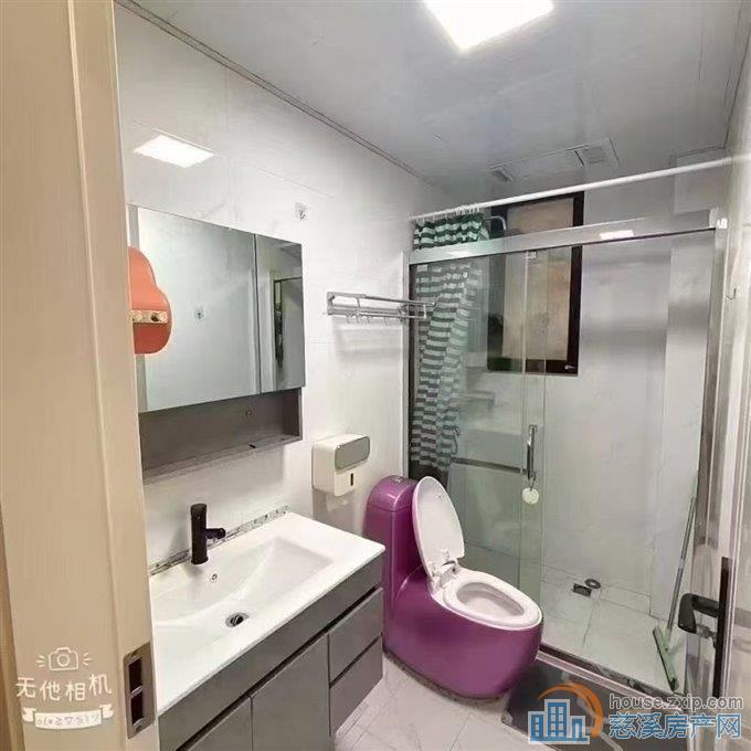 新潮塘北苑电梯房84平精装2室110万