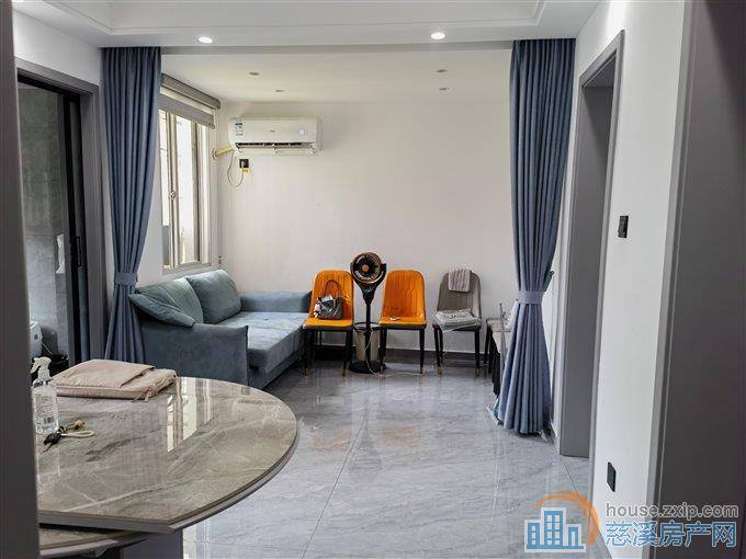 茜苑新村65平全新装修138.8万可读书