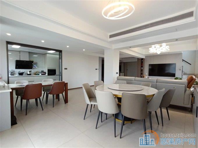 嘉和名苑复式电梯洋房,豪华装修100多万