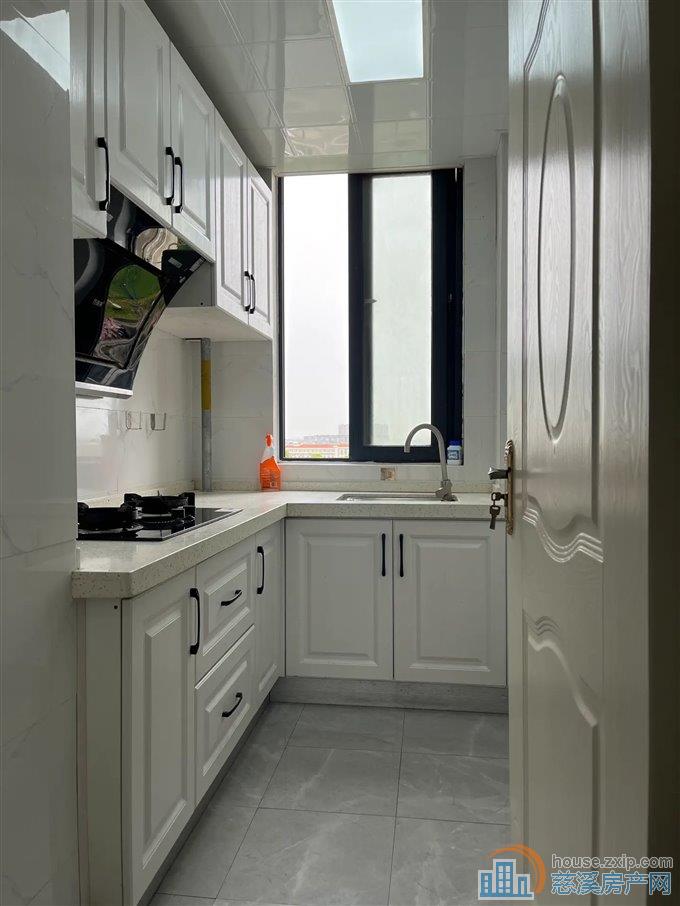 新潮塘北苑 精装修 90平112.8万