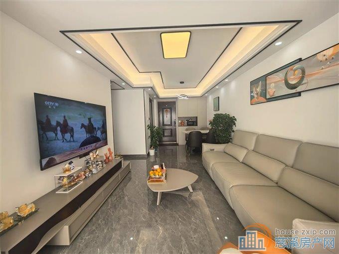 红星天铂佳苑92平120万精装修