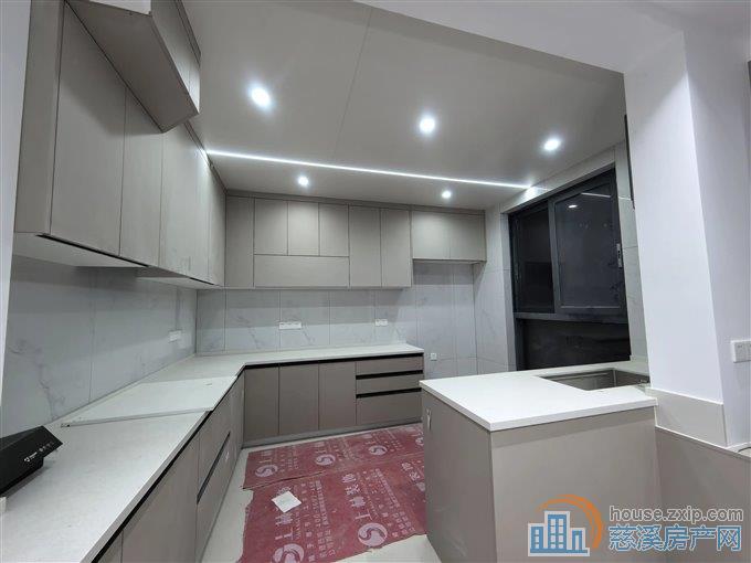 悦华府161平260万9层电梯洋房