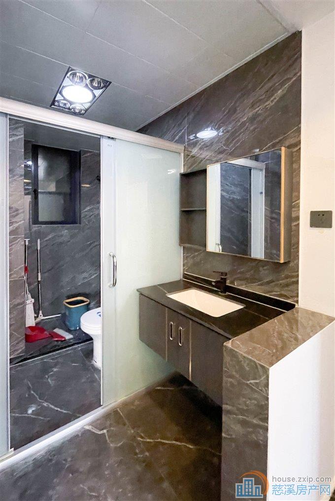 新潮塘87平精装2室，设施齐全，拎包入住