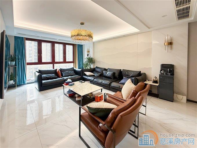 复地御溪雅苑170平228万精装双车位