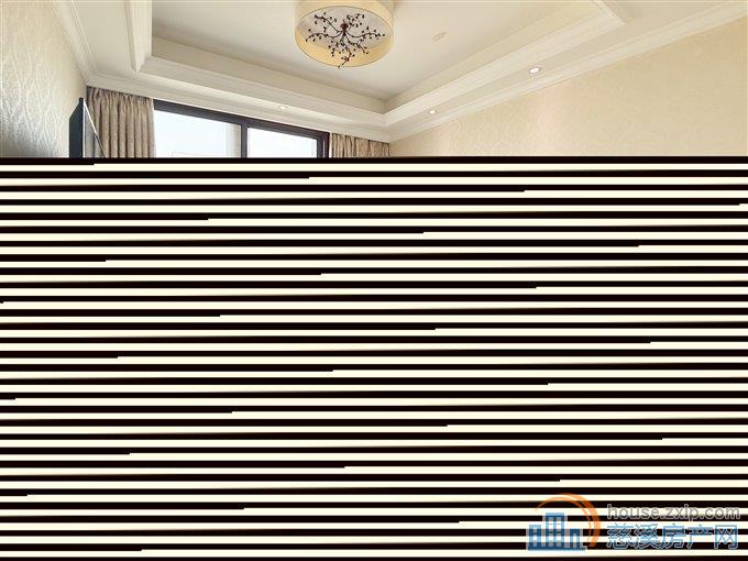 鸣北小区146平155万送车位精装修